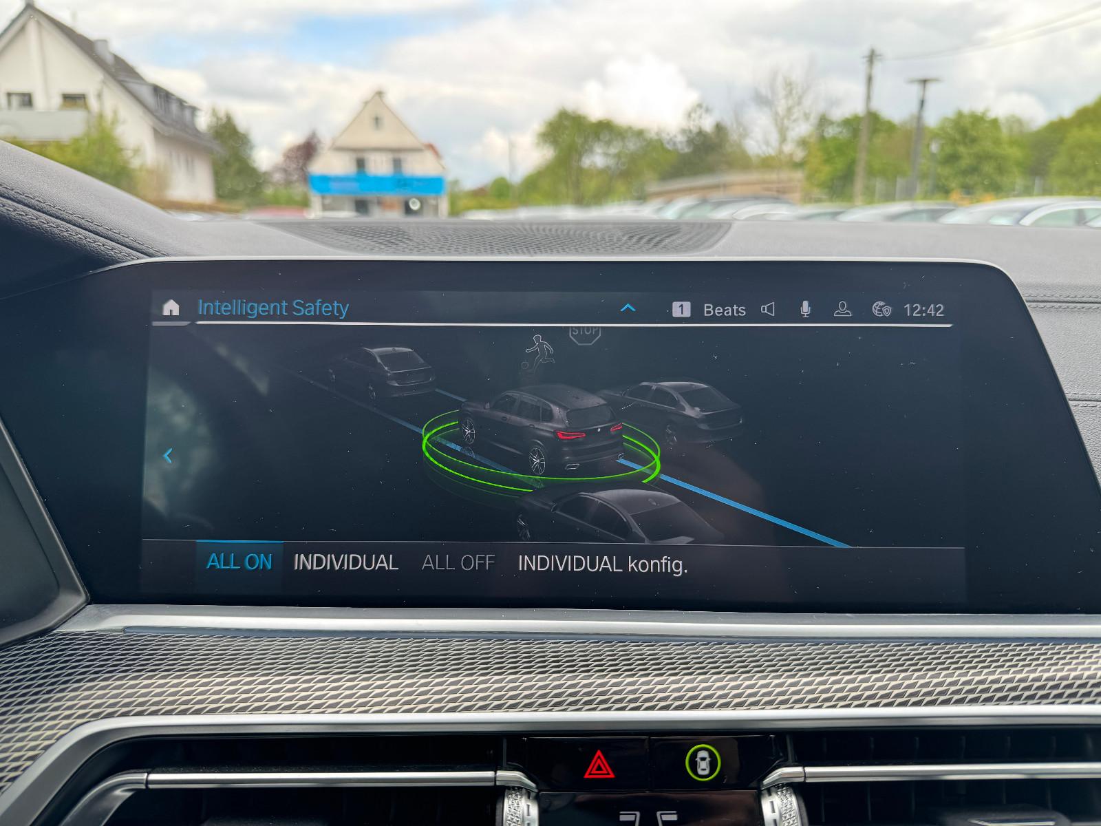 Car Image 36