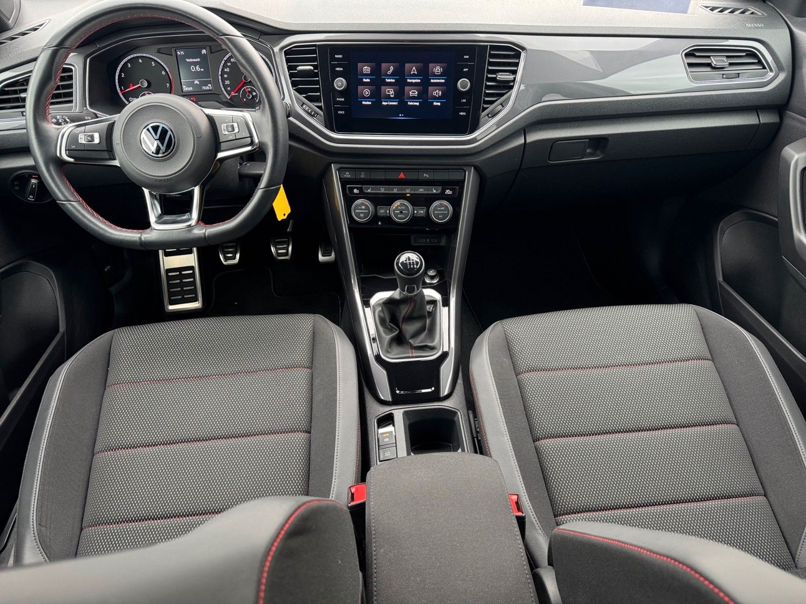 Fahrzeugabbildung Volkswagen T-Roc Sport 1.5 TSI