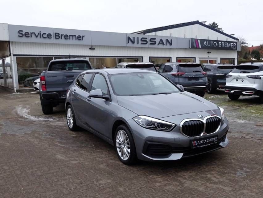 Fahrzeugabbildung BMW 118i Advantage Automatik