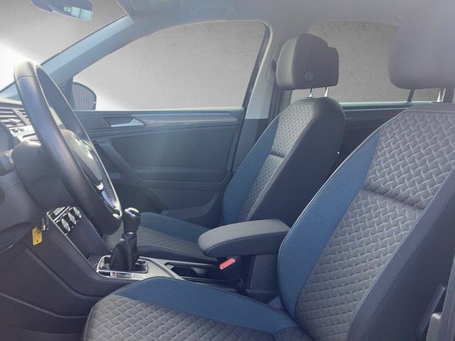 Fahrzeugabbildung Volkswagen Tiguan IQ.DRIVE LED Navi ACC AHK RFK SHZ