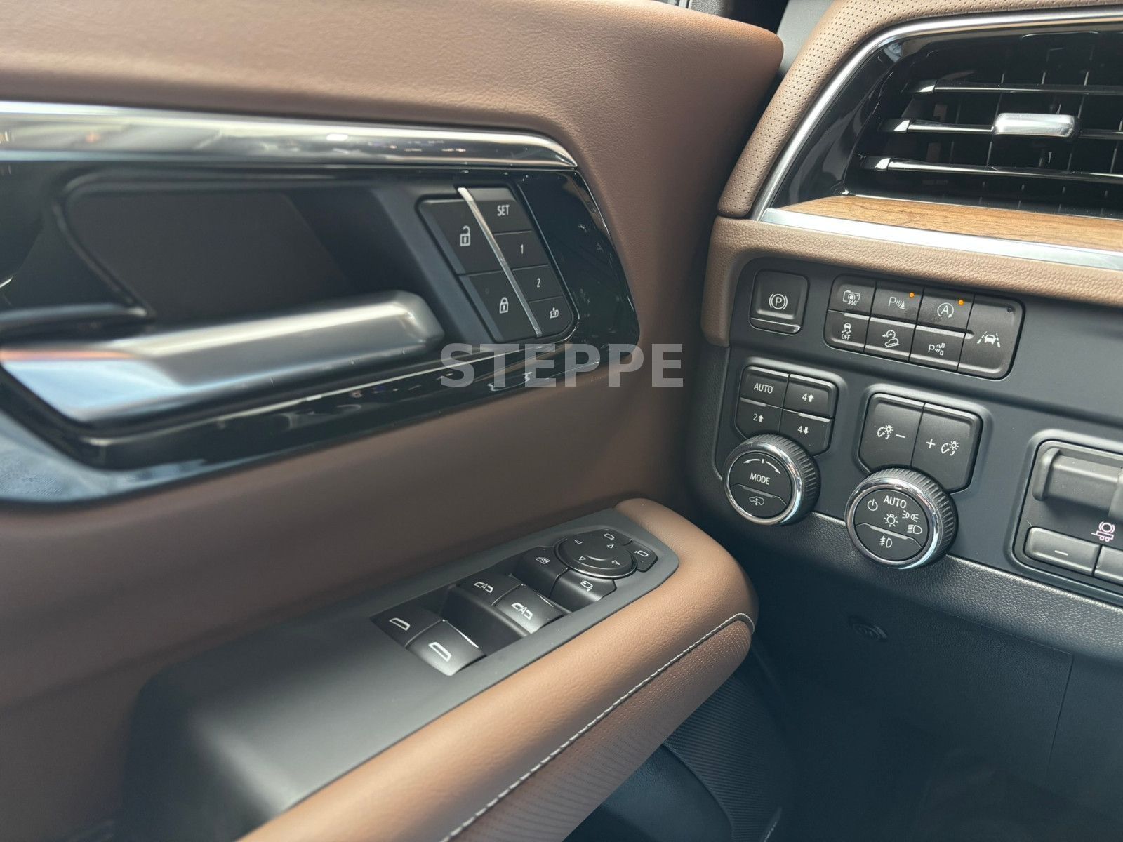 Chevrolet MY26 Suburban 6,2 High Country AHK  24" Luftfed.