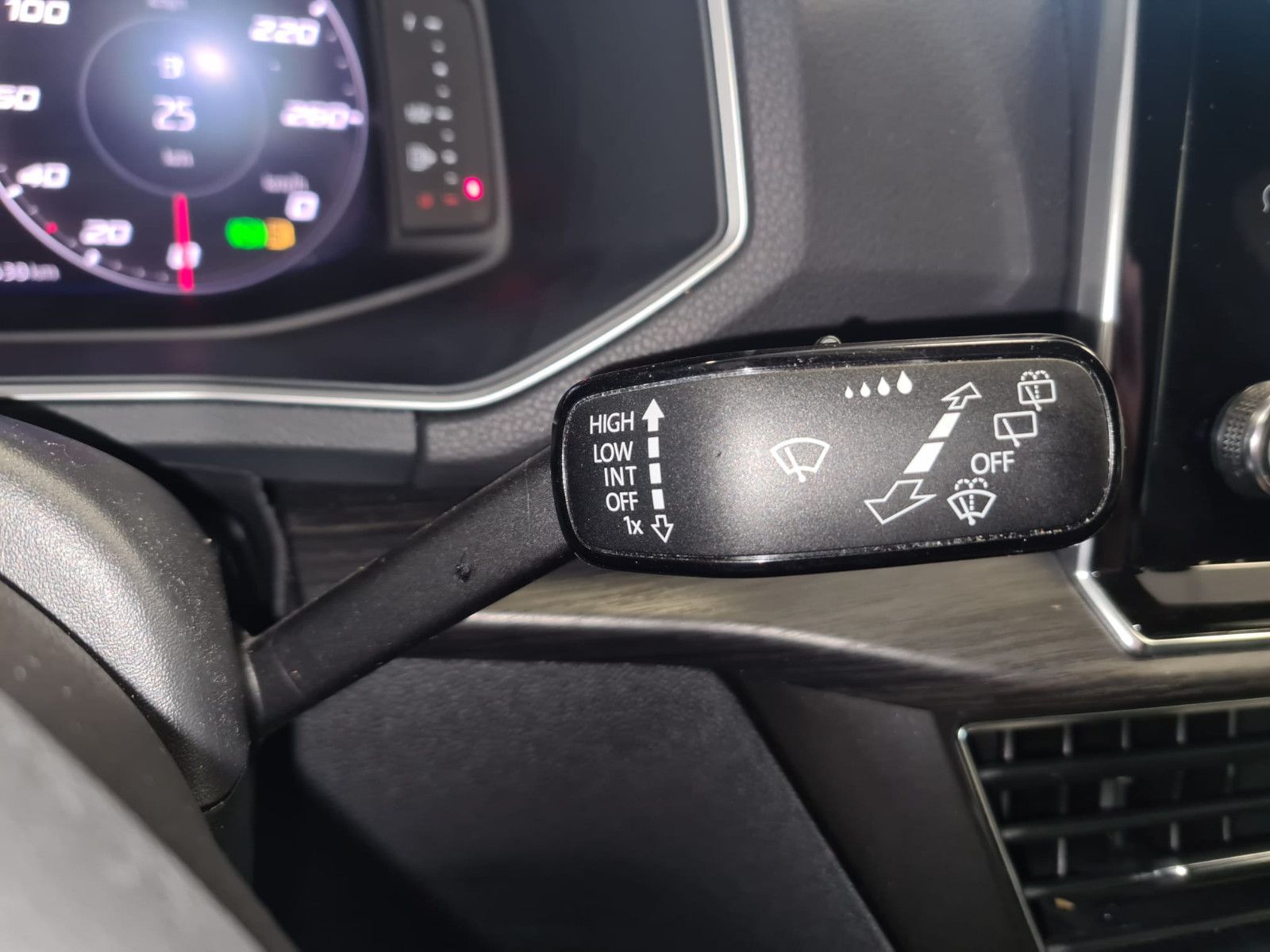 Fahrzeugabbildung SEAT Tarraco Xcellence 4Drive / LED / NAVI / GARANTIE