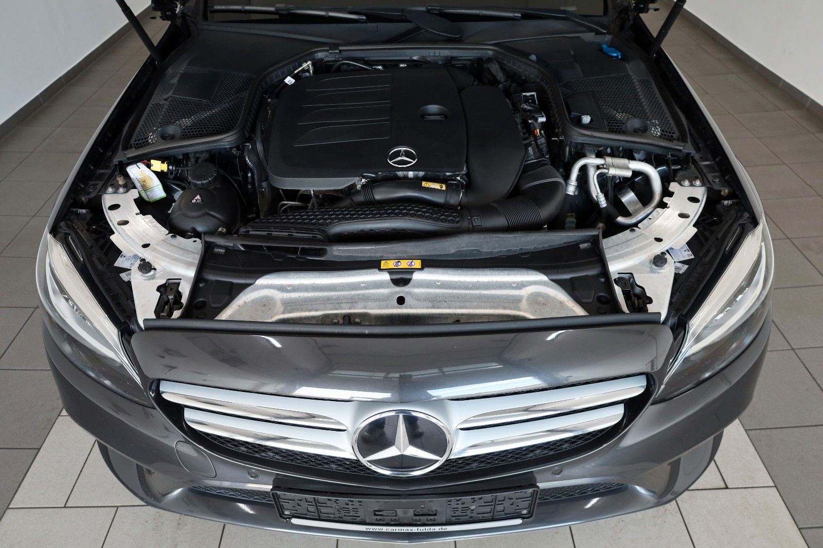 Fahrzeugabbildung Mercedes-Benz C 180 T-Modell,T.Leder,Navi,LED,SH,Kamera,ACC