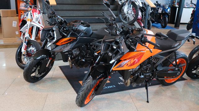 KTM DUKE 990 2024