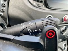 Fahrzeugabbildung Abarth 695 AAC NAVI BI-XENON BEATS MTA PAKET