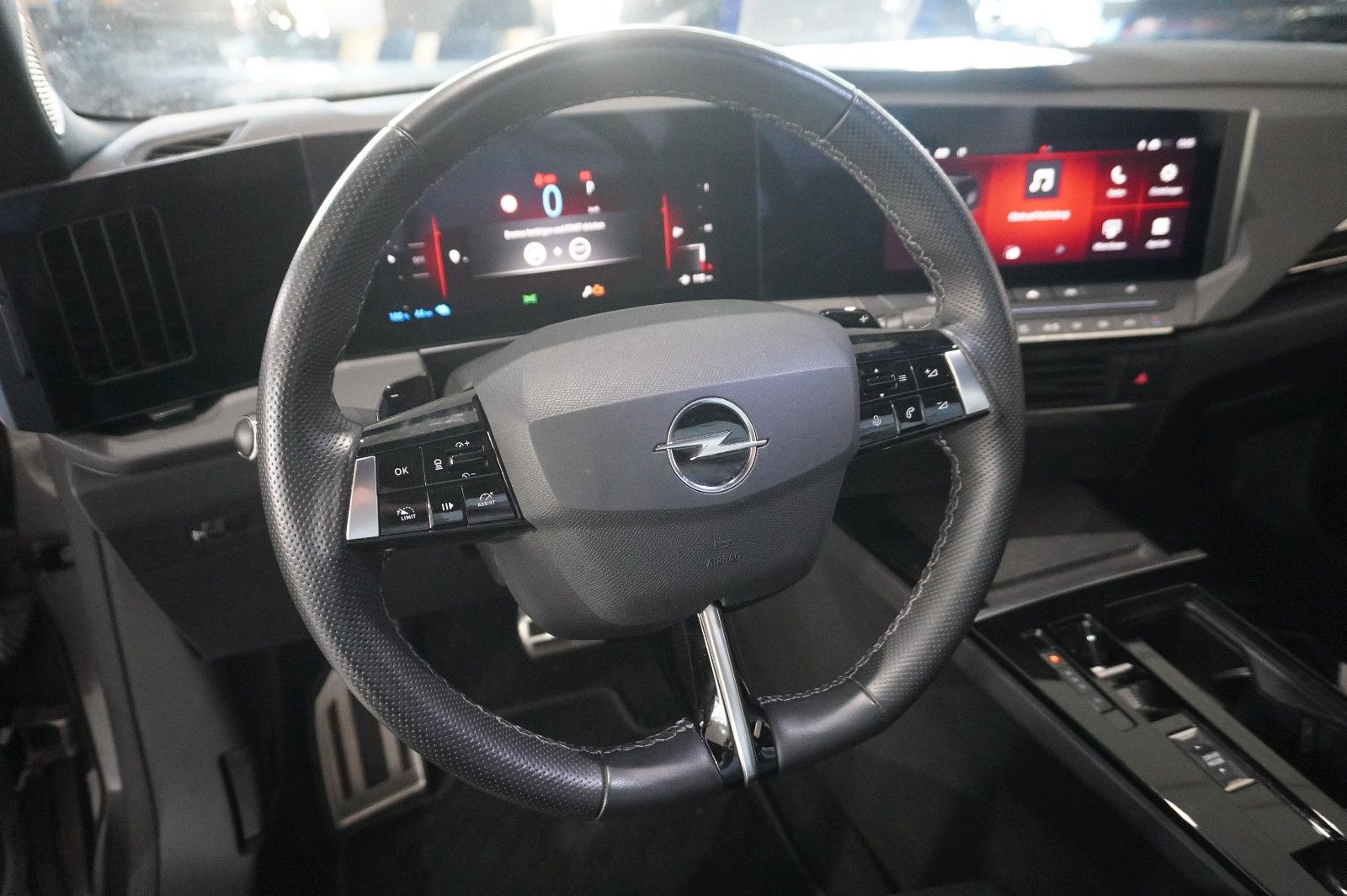 Fahrzeugabbildung Opel Astra L Lim. 1.6 HYBRID GS SPORT NAVI/360°/SPORT
