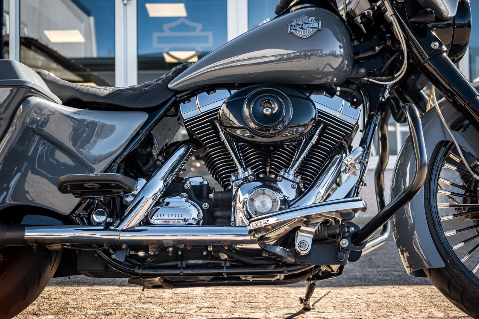 Fahrzeugabbildung Harley-Davidson FLHR ROAD KING  - Fairing - Jekill - 23"Umbau