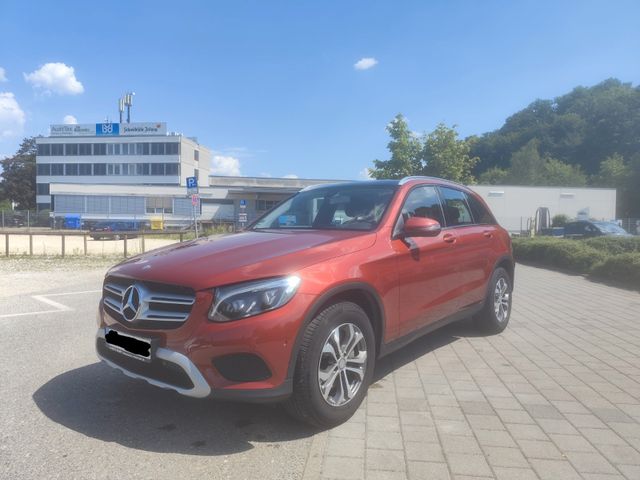MERCEDES-BENZ GLC 250 d 4MATIC Autom. , AHK