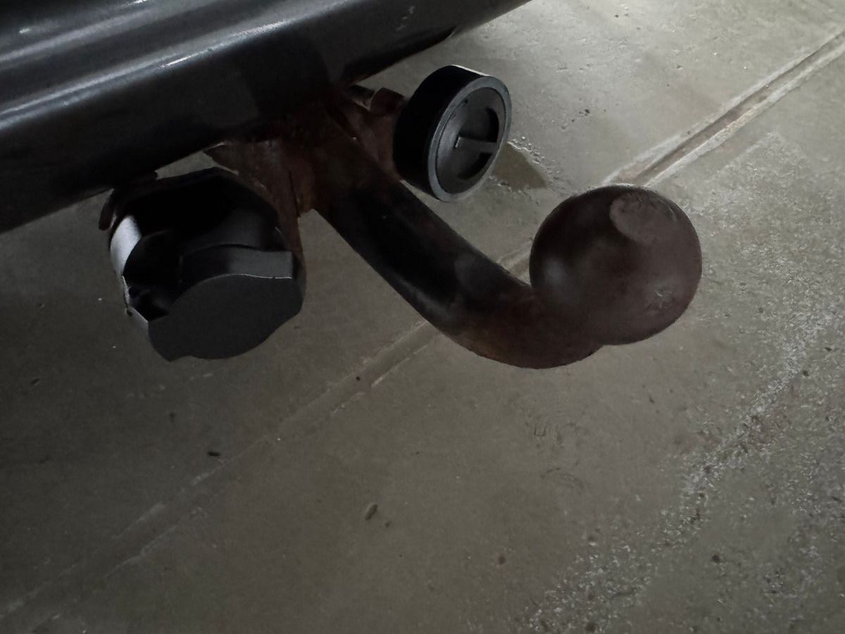 Vehicle image Hyundai SANTA FE 2.4 GLS 2WD LPG GAS ANLAGE LEDER KLIMA