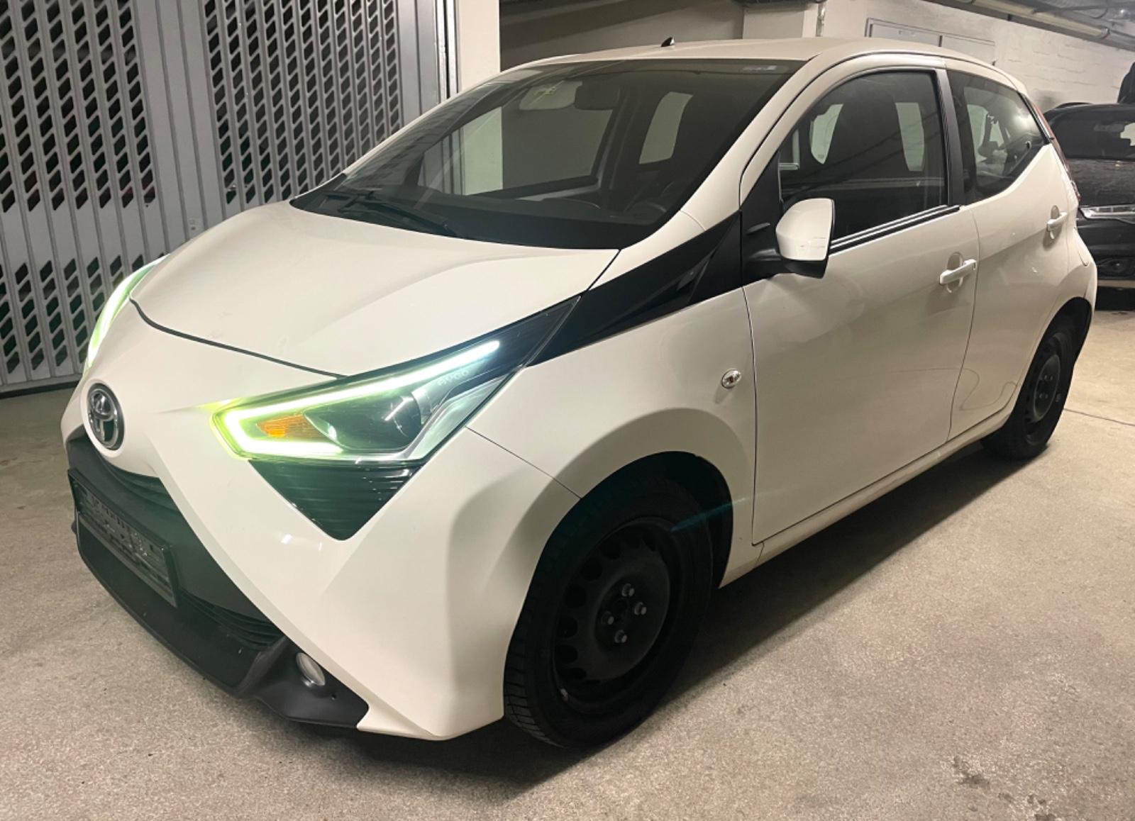 Toyota Aygo AYGO x-play connect/Kamera/Navi/BT