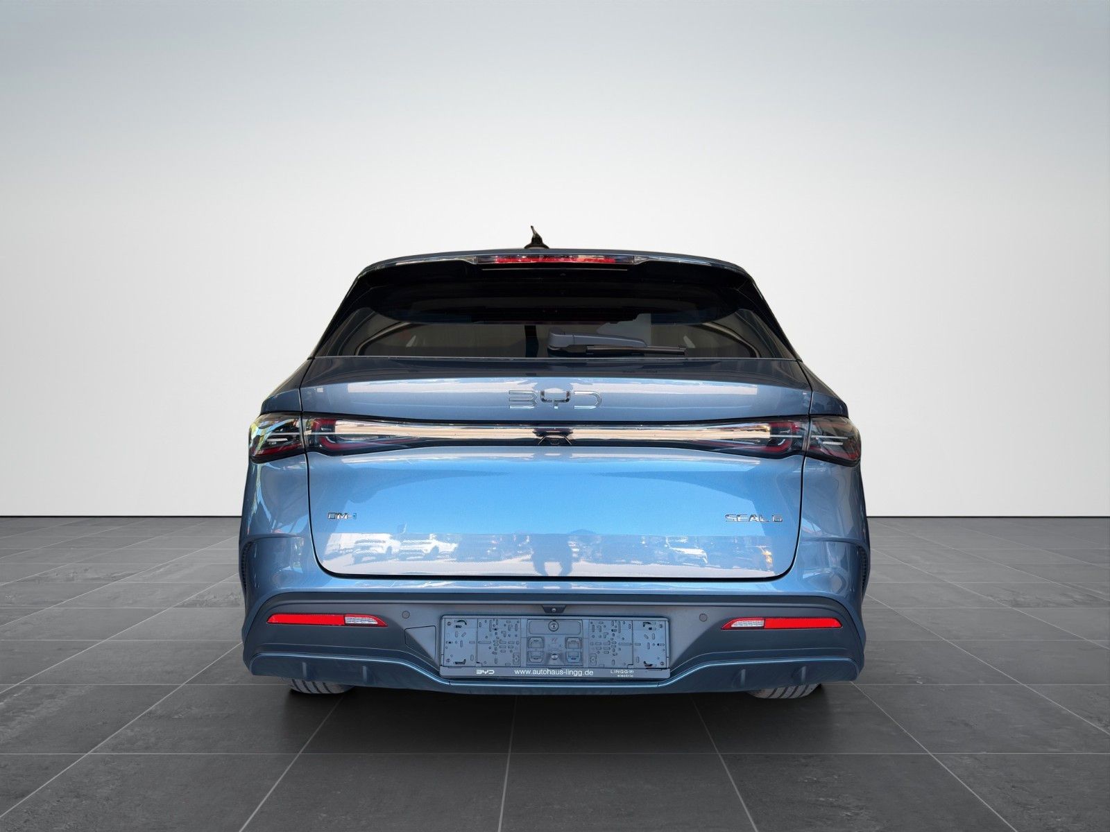 BYD SEAL 6