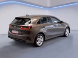Kia Ceed 1.6 CRDi 48V DCT Vision KOM NAV - Kia Cee d mit Diesel-Antrieb