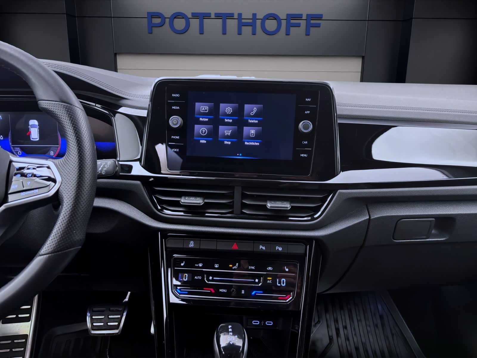 Volkswagen T-Roc - Bild 15