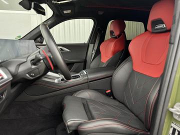 صورة 4 لـ 2025 BMW XM