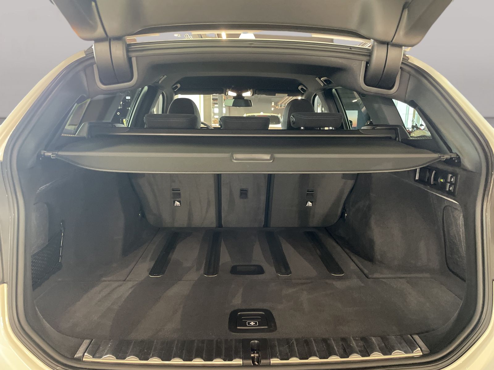 BMW 320 - Bild 16