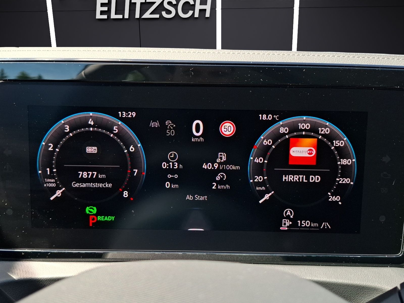 Fahrzeugabbildung Volkswagen Tiguan eTSI Life DSG LED AHK Navi AID ACC RFK SH