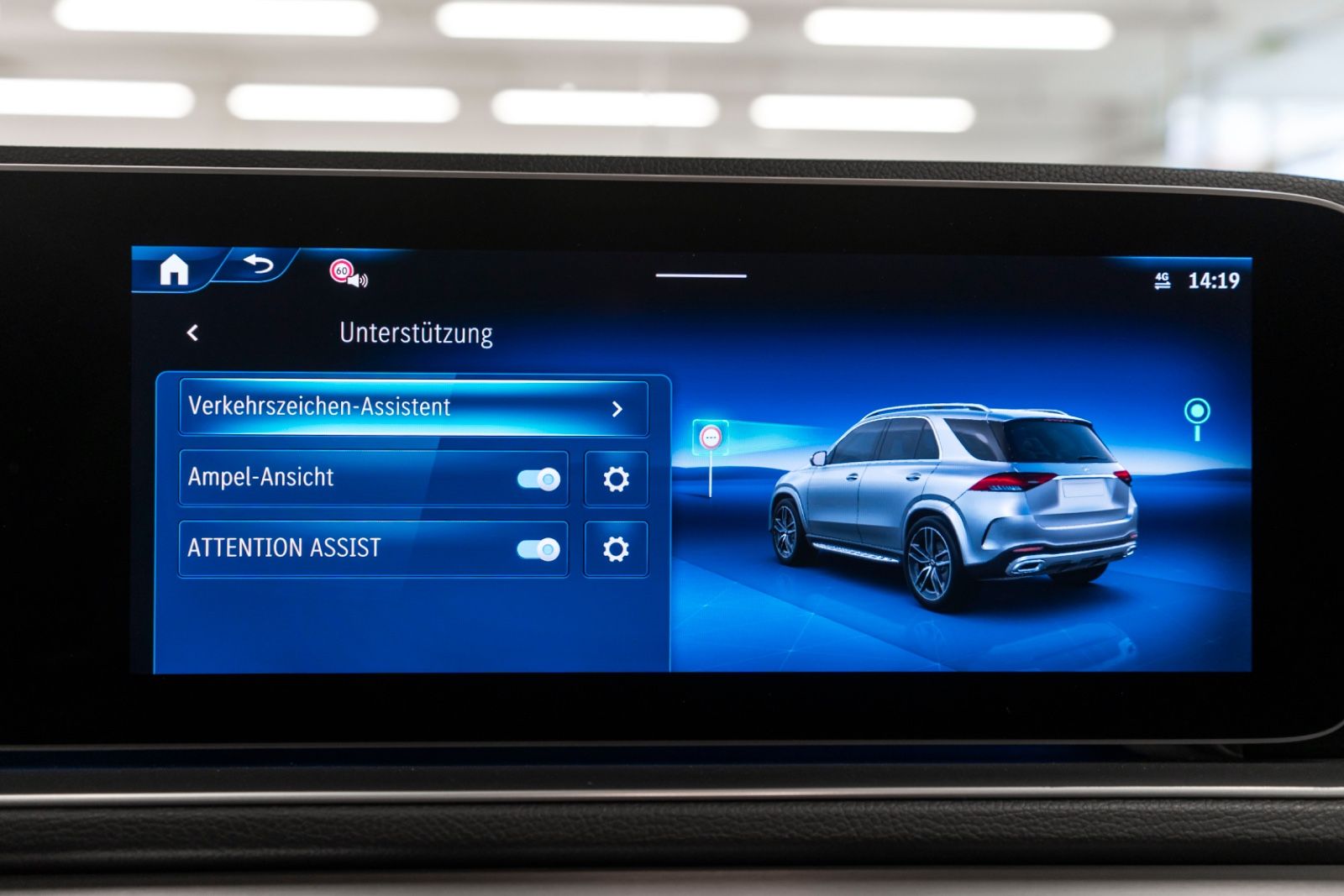 Fahrzeugabbildung Mercedes-Benz GLE 350de 4Matic AMG 3D KAM BURMESTER ACC LUFT