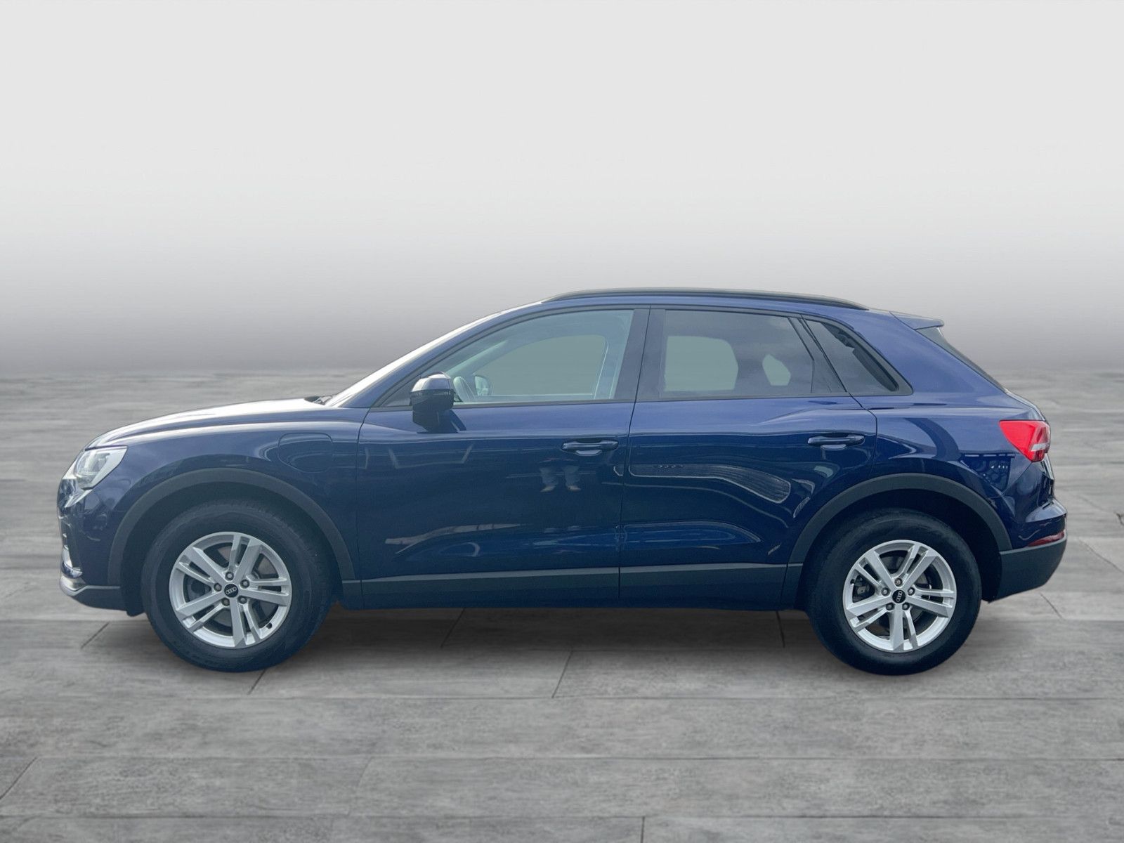Audi Q3 TFSI e 45|AHK|RFK|SMART.INTERF foto 2