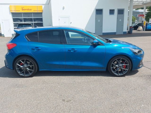 Focus Lim. ST 2.3 EcoBoost Navi LED SHZ