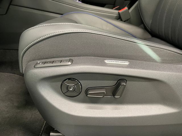 Tiguan R-Line 2.0 TDI DSG AHK PANO NAVI