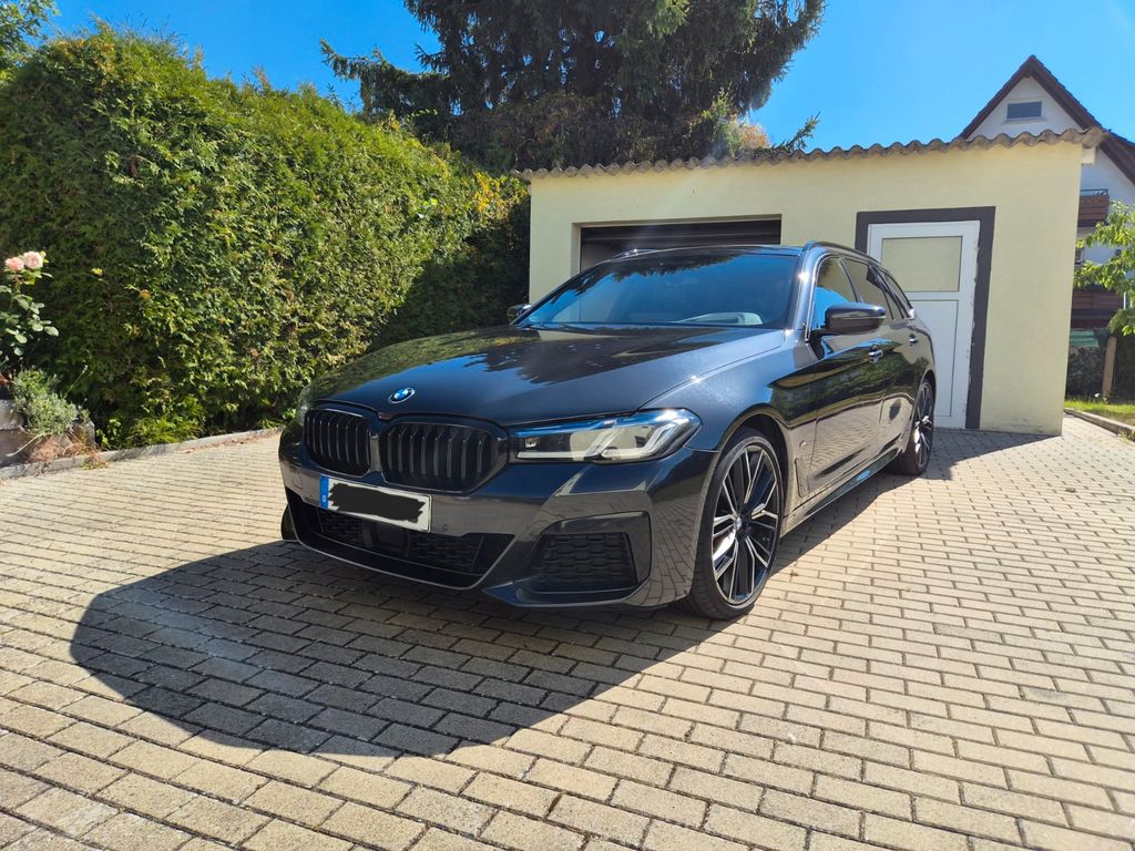Image of BMW 540