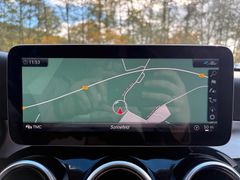 Fahrzeugabbildung Mercedes-Benz C 180 T CGI Navi Sitzh Alu LED el.Klappe 2.Hand