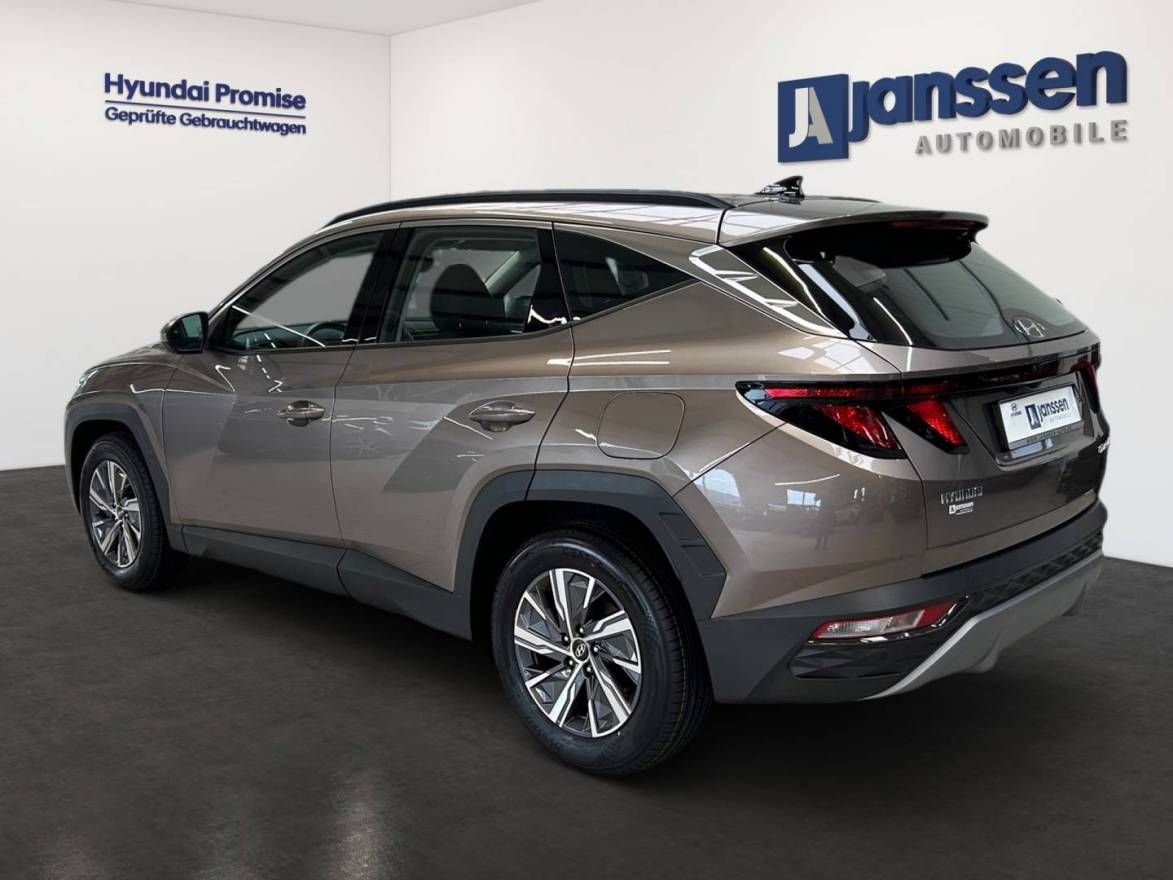Fahrzeugabbildung Hyundai TUCSON LED-Grilldesin