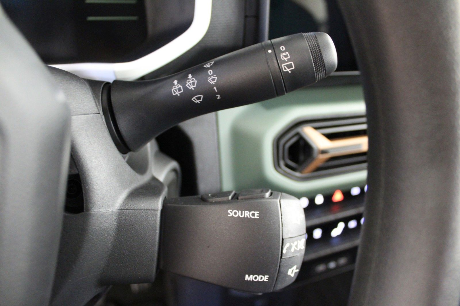 Fahrzeugabbildung Dacia Spring Electric 65 Extreme *Schuko-Ladekabel*