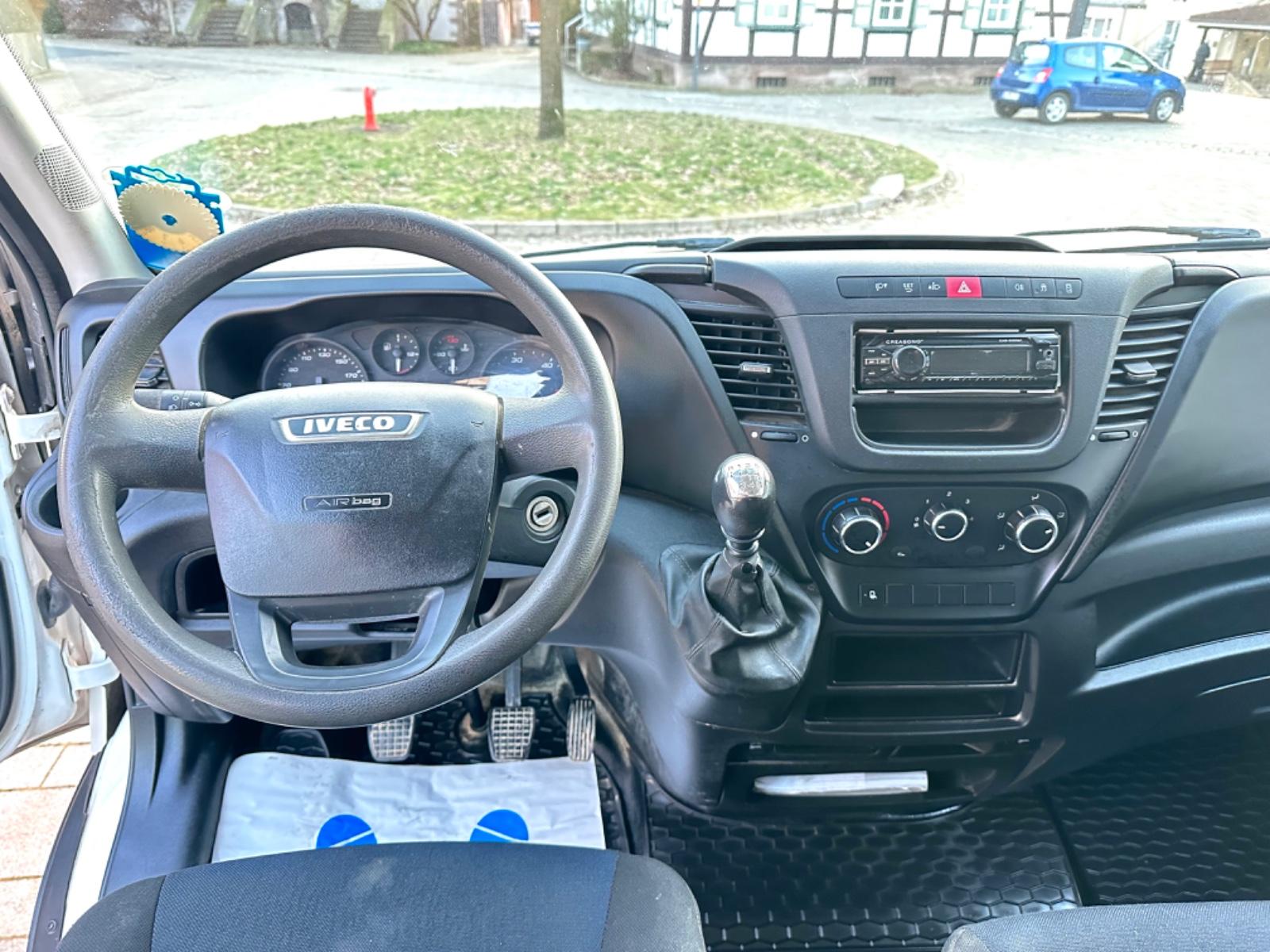 Iveco Daily Dreiseitenkipper Doppelkabine 7 Sitz