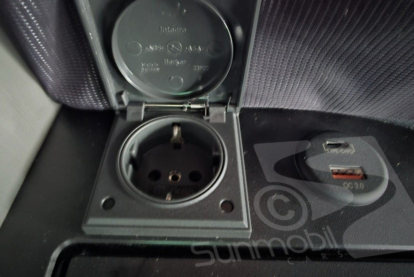 Fahrzeugabbildung Crosscamp EXPLR Opel 177 PS Automatik´27