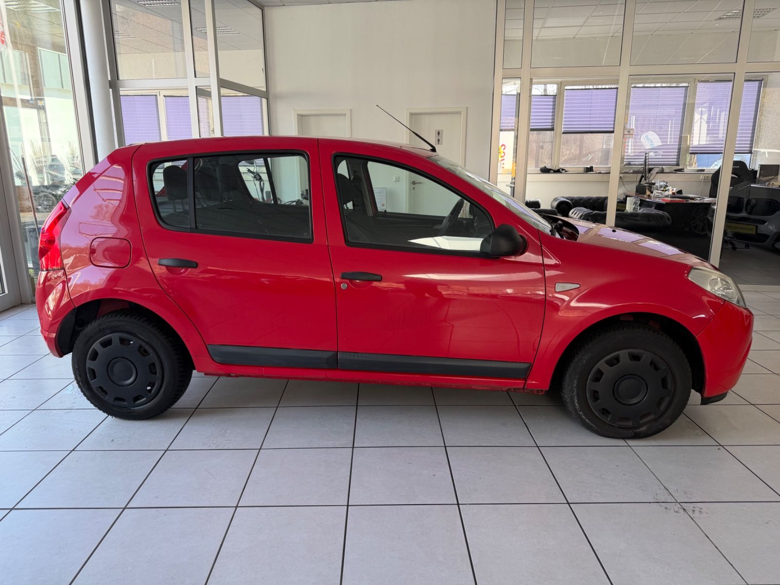 Fahrzeugabbildung Dacia Sandero Ambiance