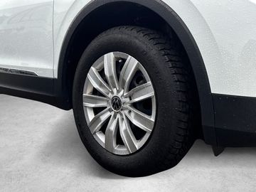 Volkswagen Tiguan - 5