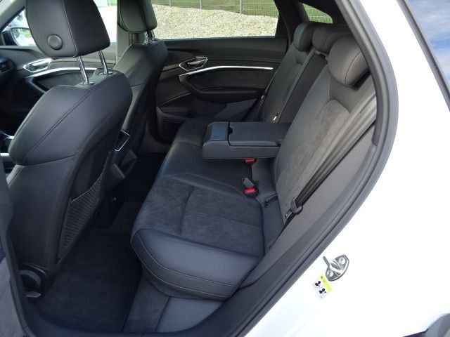 e-tron Sportback S line 50 Quattro