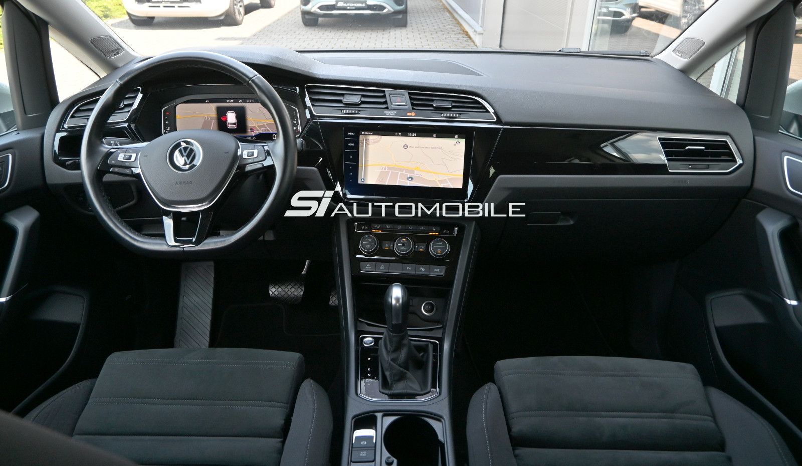 Fahrzeugabbildung Volkswagen Touran 2.0 TDI DSG Highline °ACC°AHK°DYNAUDIO°