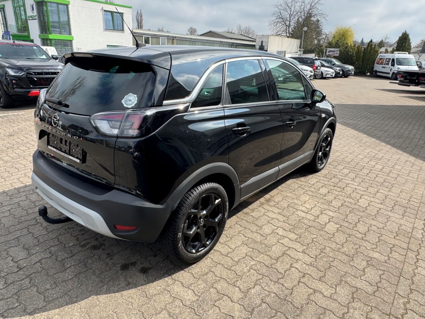 Fahrzeugabbildung Opel Crossland Elegance 1.2 Turbo mit AHK