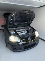 Volkswagen Golf 5 GTI Pirelli - Volkswagen Golf: GTI Pirelli