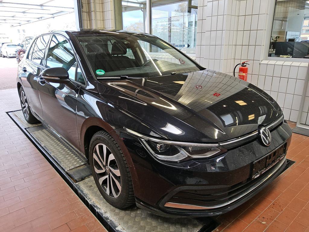 Volkswagen GolfVIII Lim.Active2.0TDI DSG/PANO/AHK/GARANTIE
