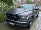 Dodge RAM 1500 Crew Cab Laramie 5,7L Hemi Luftfederung