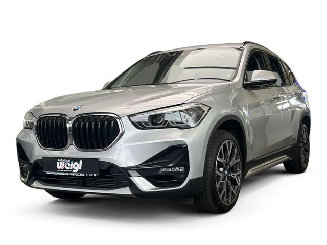 BMW X1 18i Sport Line +Parkassist.+Glasdach+LED+AHK+