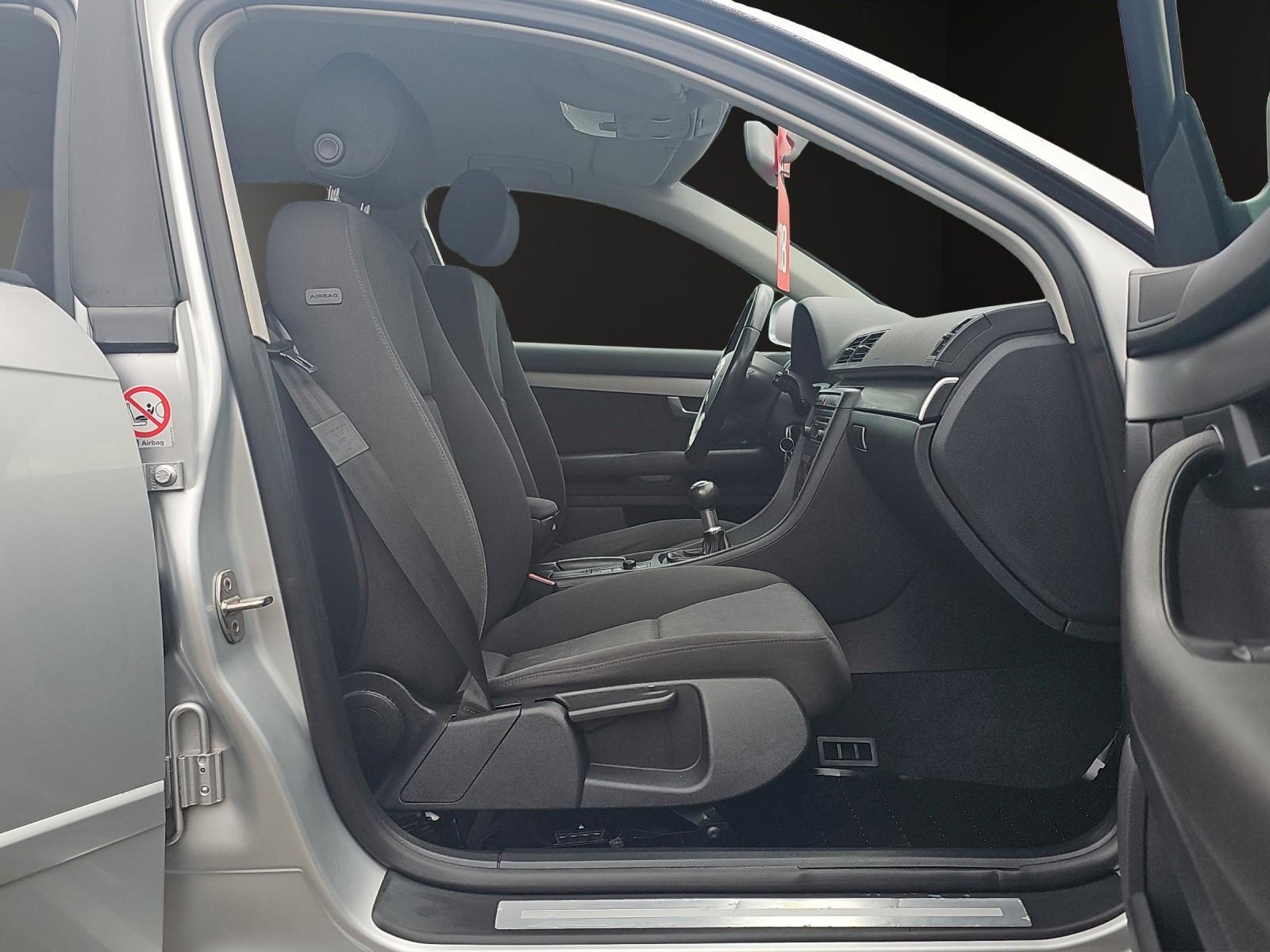 Audi A4 2006 — photo 21