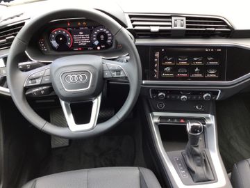 Audi Q3 - 8