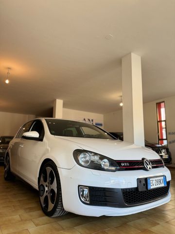 Volkswagen Golf GTI Golf 2.0 TSI DSG 5p. GTI