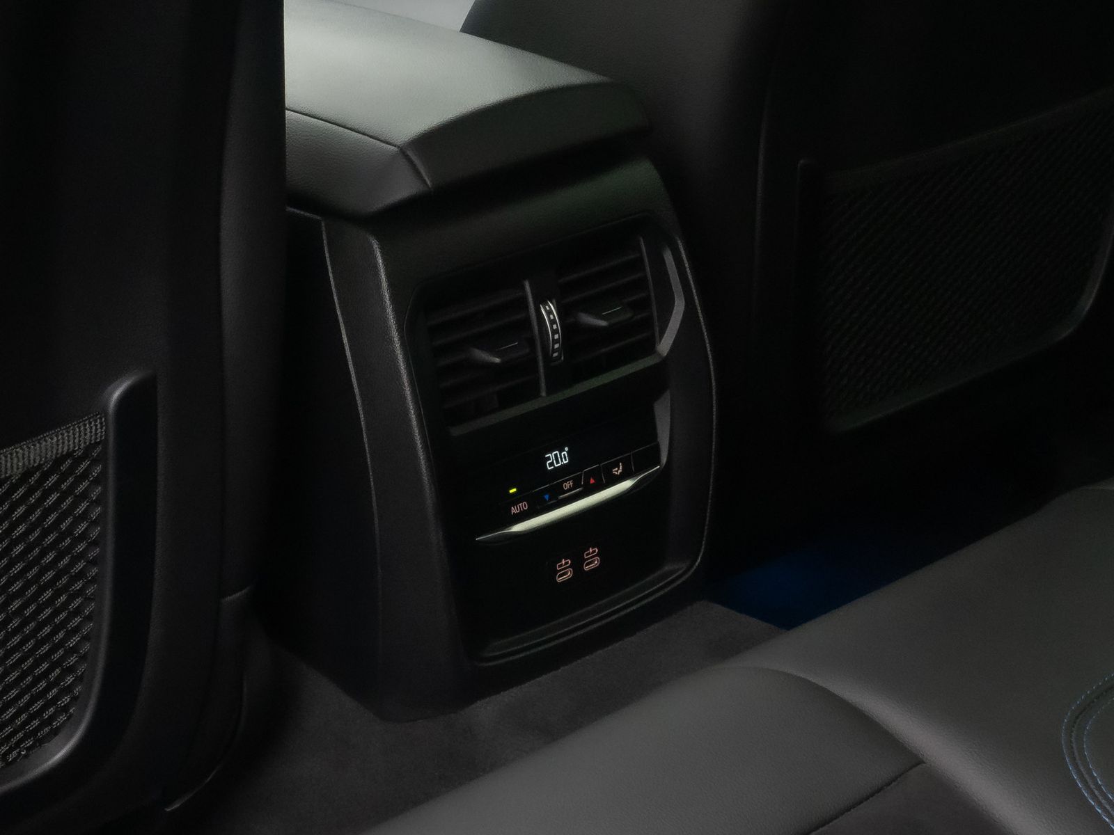 Fahrzeugabbildung BMW 320d M Sport HUD DAB Kamera HiFi Fernlic Komfort