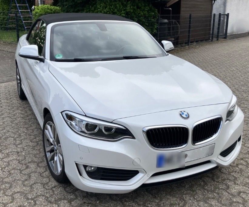 Image of BMW 218