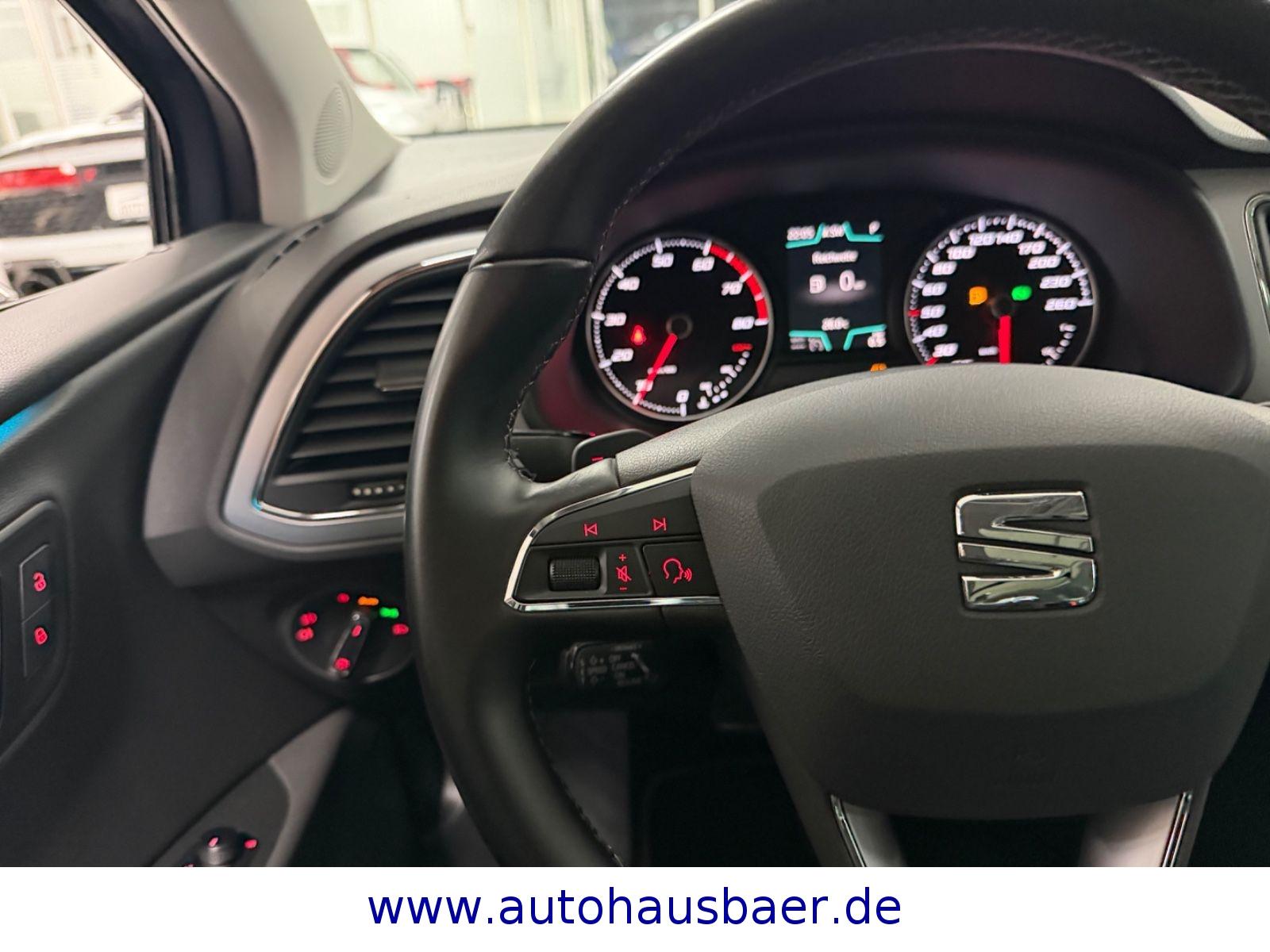 Seat Leon ST Xcellence PANO*VOLL LED SCHEINWERFER