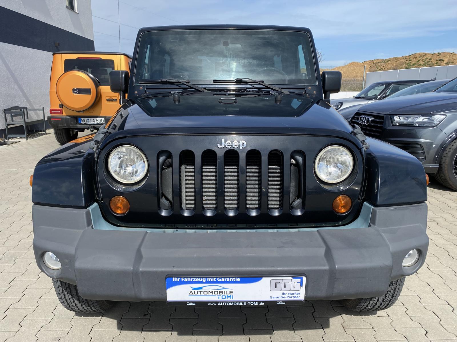 Jeep Wrangler Sahara/Leder/Navi/TÜN NEU/SOFTTOP