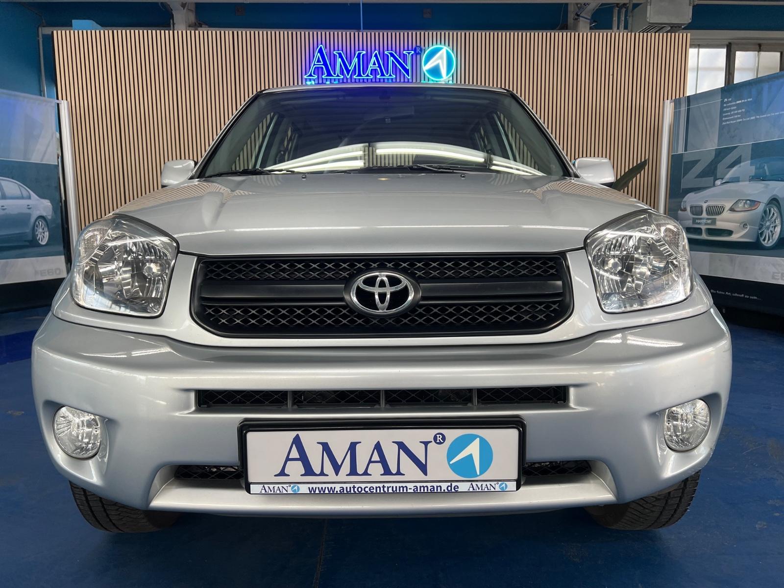 Toyota RAV4 1.8 VVT-i 125 ch Essence • Clim • Attelage • Barres de toit