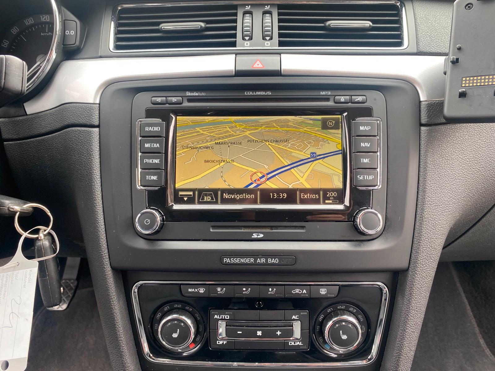 Skoda Superb 2010 — photo 13