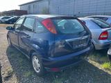 Ford Focus Lim. Ghia - Ford Focus aus 2004: Ghia