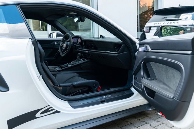 Porsche 992 GT3 RS/ WEISSACH/ CLUBSPORT/ BOSE/ LIFT